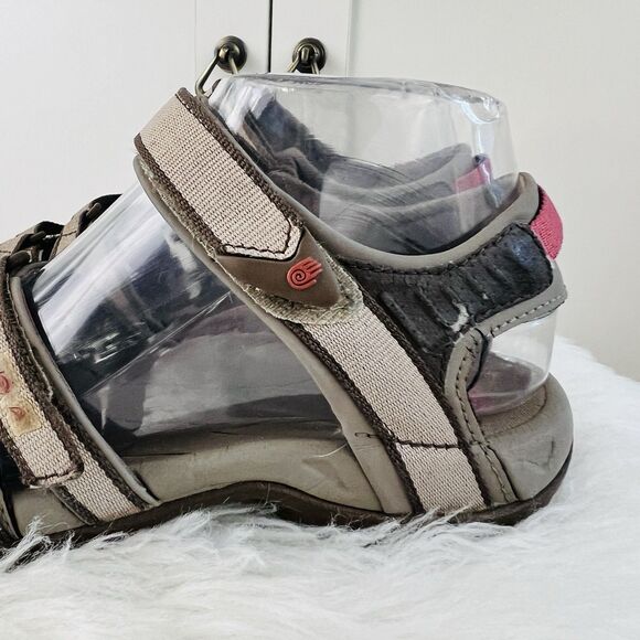Teva Tirra Beige Strappy Multi Purpose Sandals Shocpad Hiking Outdoors - Size 6 - Picture 3 of 9